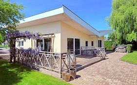 Spacious Comfort Villa Vera With Hottub